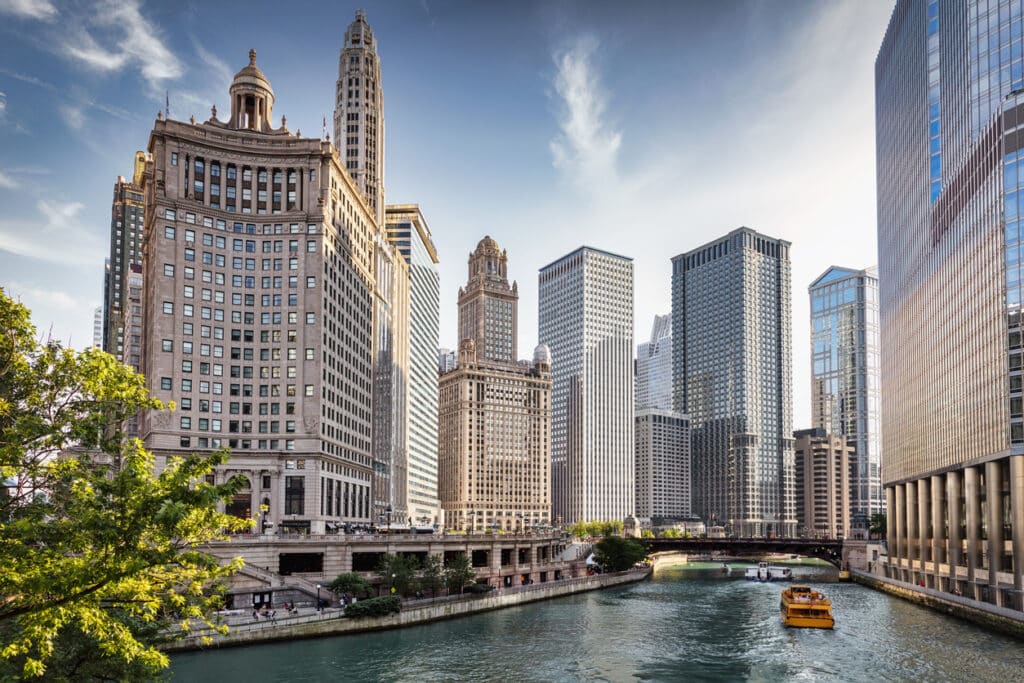 Downtown Chicago Skyscraper Cityscape along the Chicago River.